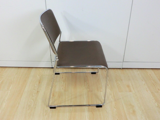 スタッキングチェア イトーキ ブラウン 72646/ 1002561-1