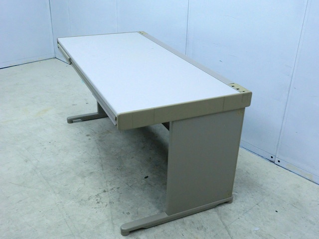 平デスク ( オカムラ ) ベージュ / 幅1400 / 70543/1002626-1