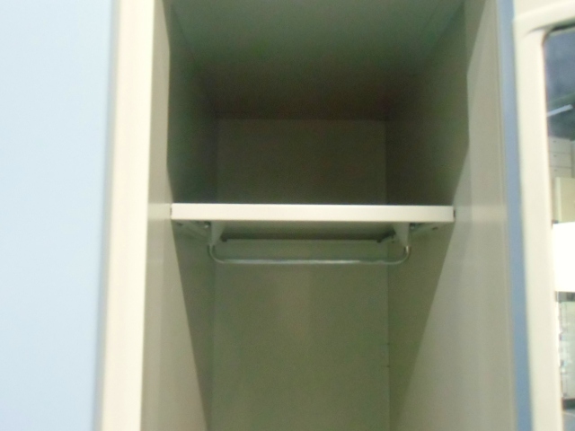 ロッカー4人用 オカムラ ブルー 57556/1031417-1