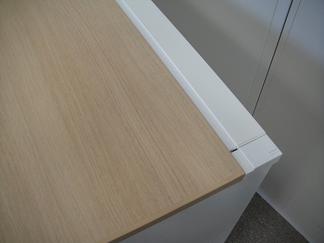 65248平デスク オカムラ 木目調/1035767-1