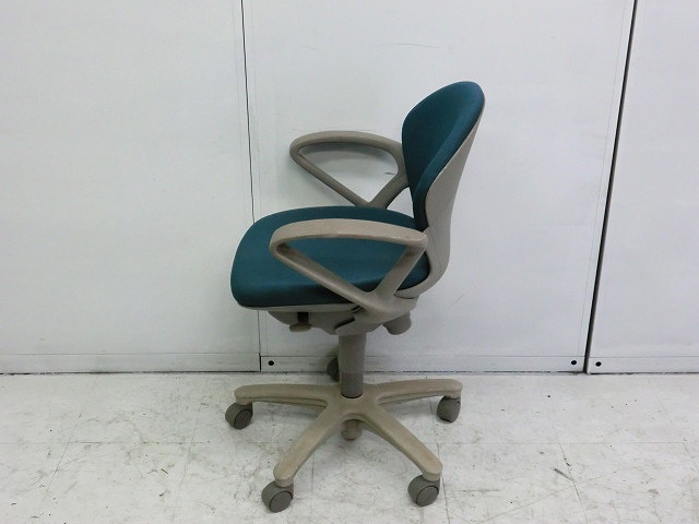 OAチェア肘有 イトーキ グリーン 68170/ 1039447-1