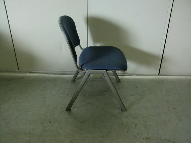 スタッキングチェア ウチダ ブルー MX-20 68294/ 1039759-1