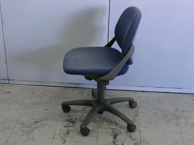 オフィスチェア ( オカムラ ) ブルー / 67078 / 肘無