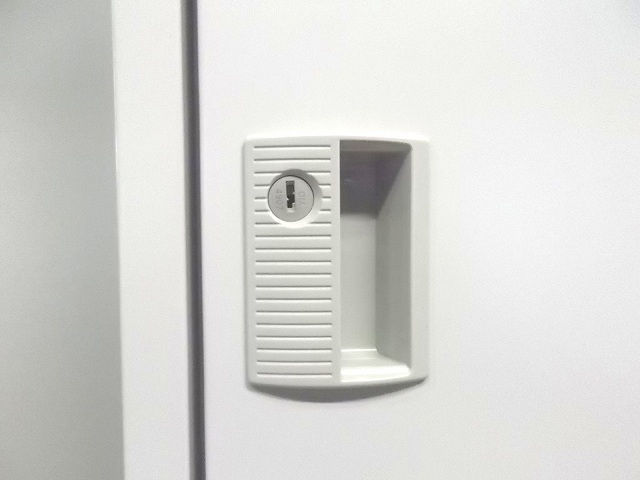 ロッカー1人用 オカムラ FZ ニューグレー 73809/1043146-1